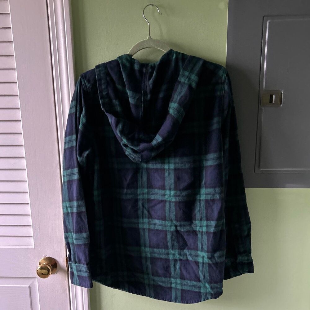 Men's Plaid Green + Navy Hooded Button Down Long Sleeve Flannel Shirt - Picture 3 of 6